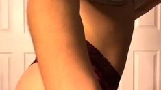PUSSY BABE BRUNETTE masturbating