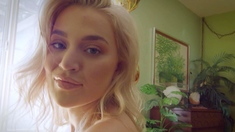 Curvy teen model Blake Blossom goes nude