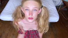 Amateur Webcam Cute Teen Plays Solo with Big