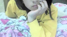Brunette Solo Webcam Masturbation
