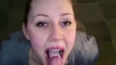 Deepthroat wet blowjob - Cumshot in the mouth