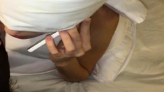 Ragazza fa un pompino ad un cazzo nero